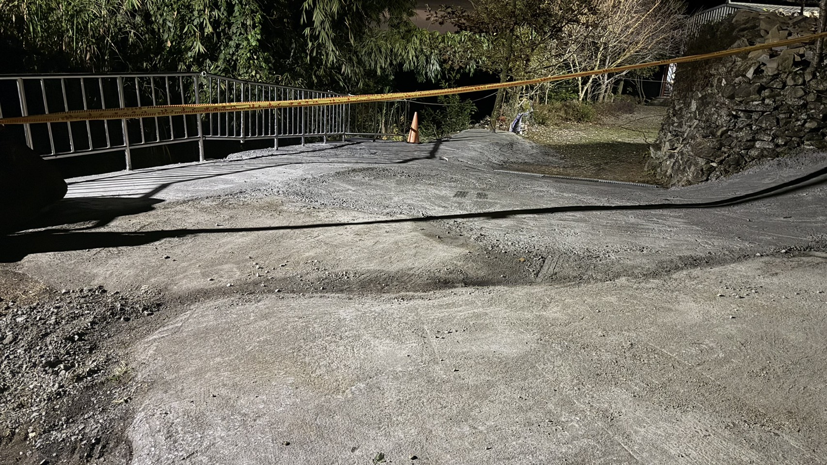 入口車道擴寬 進出更方便